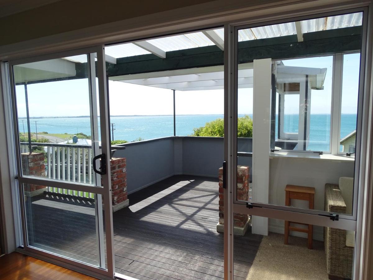 Relax In Riverton Villa Exterior photo